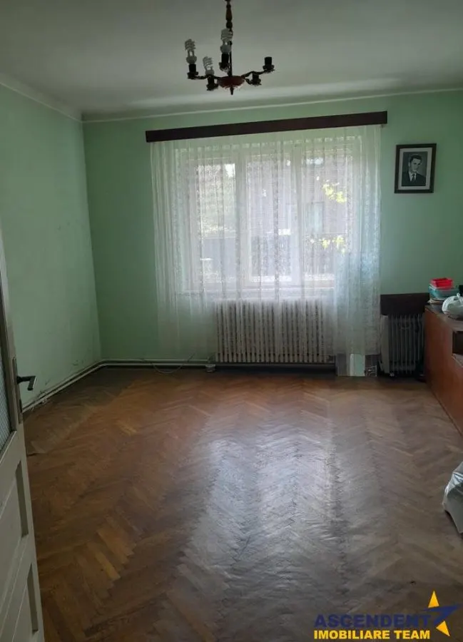 Casa, Tractorul, cu peste 400 mp teren - foto 2