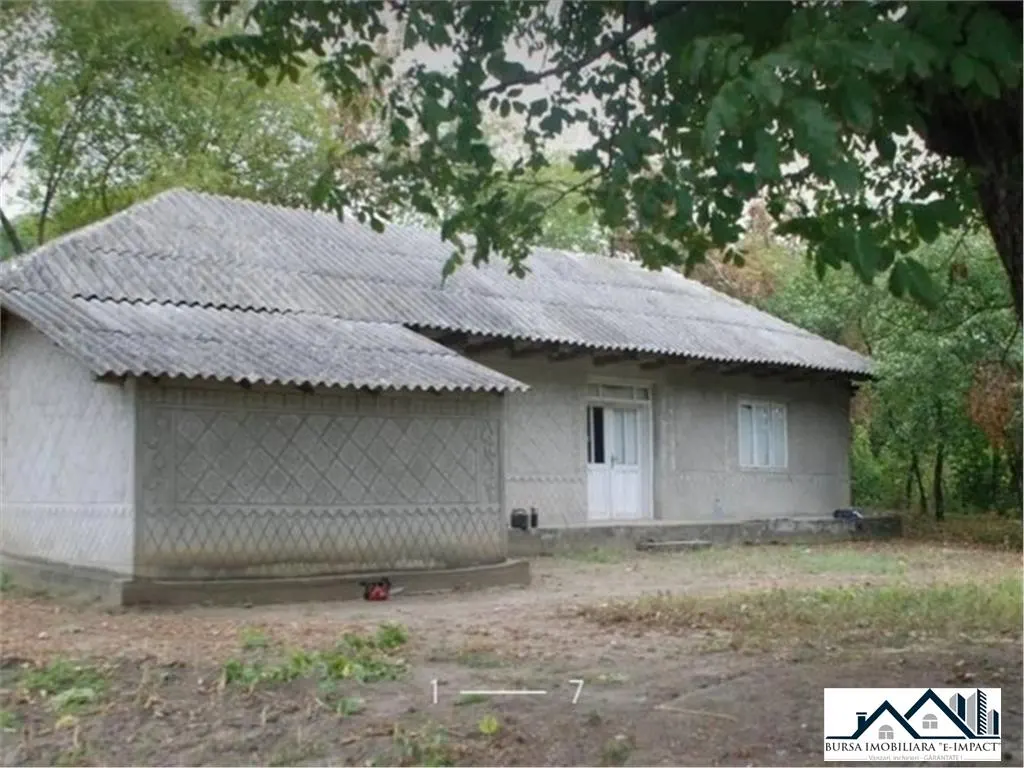 DE VZ. CASA 4 Camere, din chirpici sup. 75 mp, teren-4715mp - foto 1