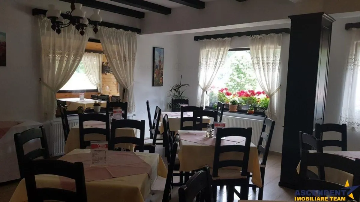 Pensiune notabila, pe domeniu de peste 4.000 mp, Moieciu, Brasov - foto 11