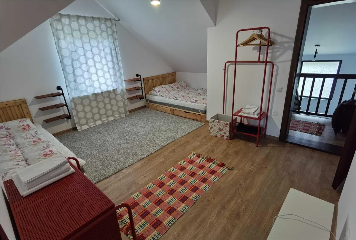 Pensiune si/ sau rezidential, pe 1.000 mp teren, Bran, Brasov - foto 5