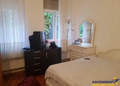 Apartament la casa, cu spatiu de depozitare, Centrul Istoric, Brasov - foto 3