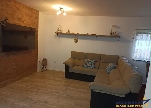 Casă 4 camere Tărlungeni - poza 3