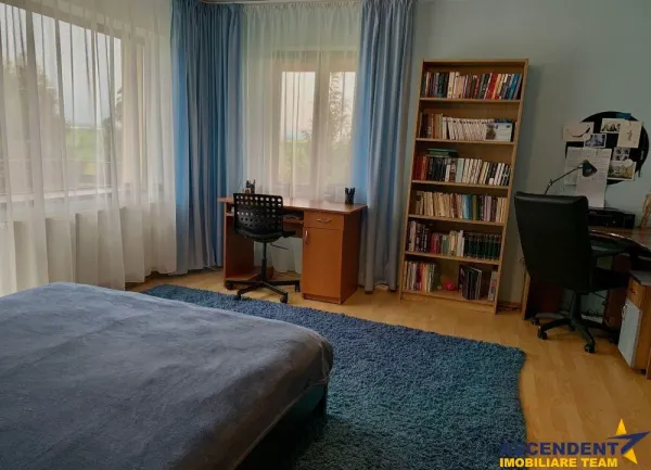 Casă 4 camere Brașov - poza 3