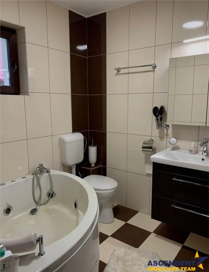 Vila distinsa, Harman, Brasov - foto 4
