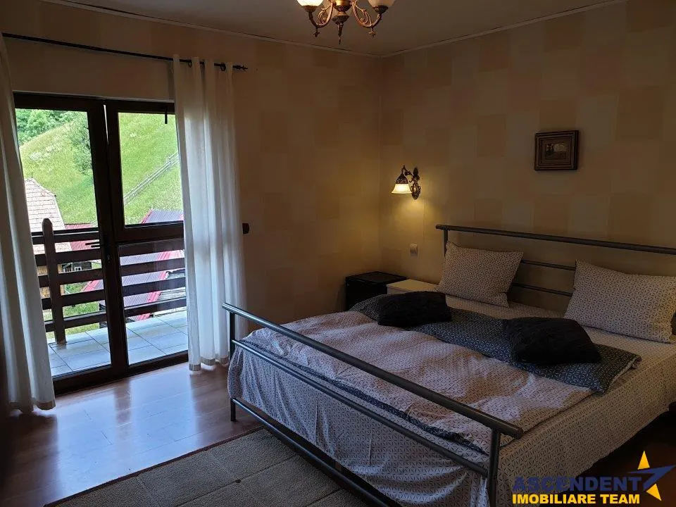Pensiune constructie noua, pe 1.200mp teren,  Moieciu, Bran, Brasov - foto 5