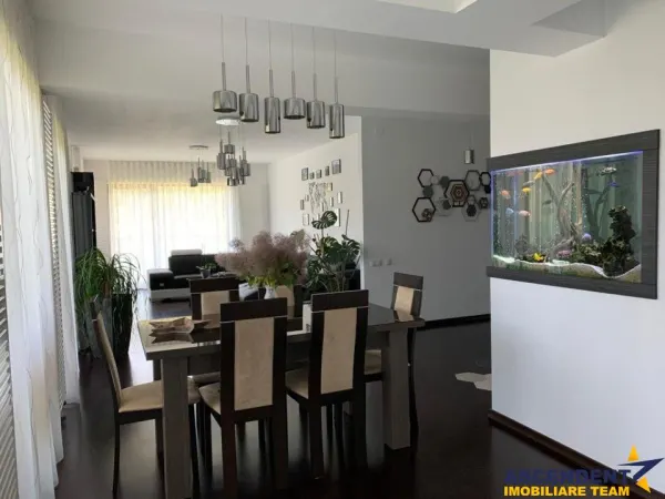 Apartament 4 camere Brașov - poza 13