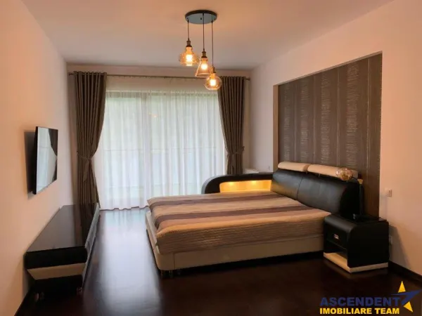 Apartament 4 camere Brașov - poza 3