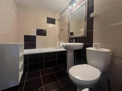 Apartament de vanzare cu 3 camere in Nicolina - foto 17
