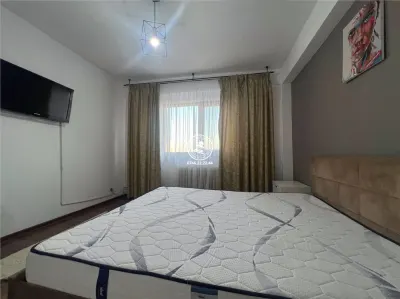 Apartament de vanzare cu 3 camere in Nicolina - foto 3