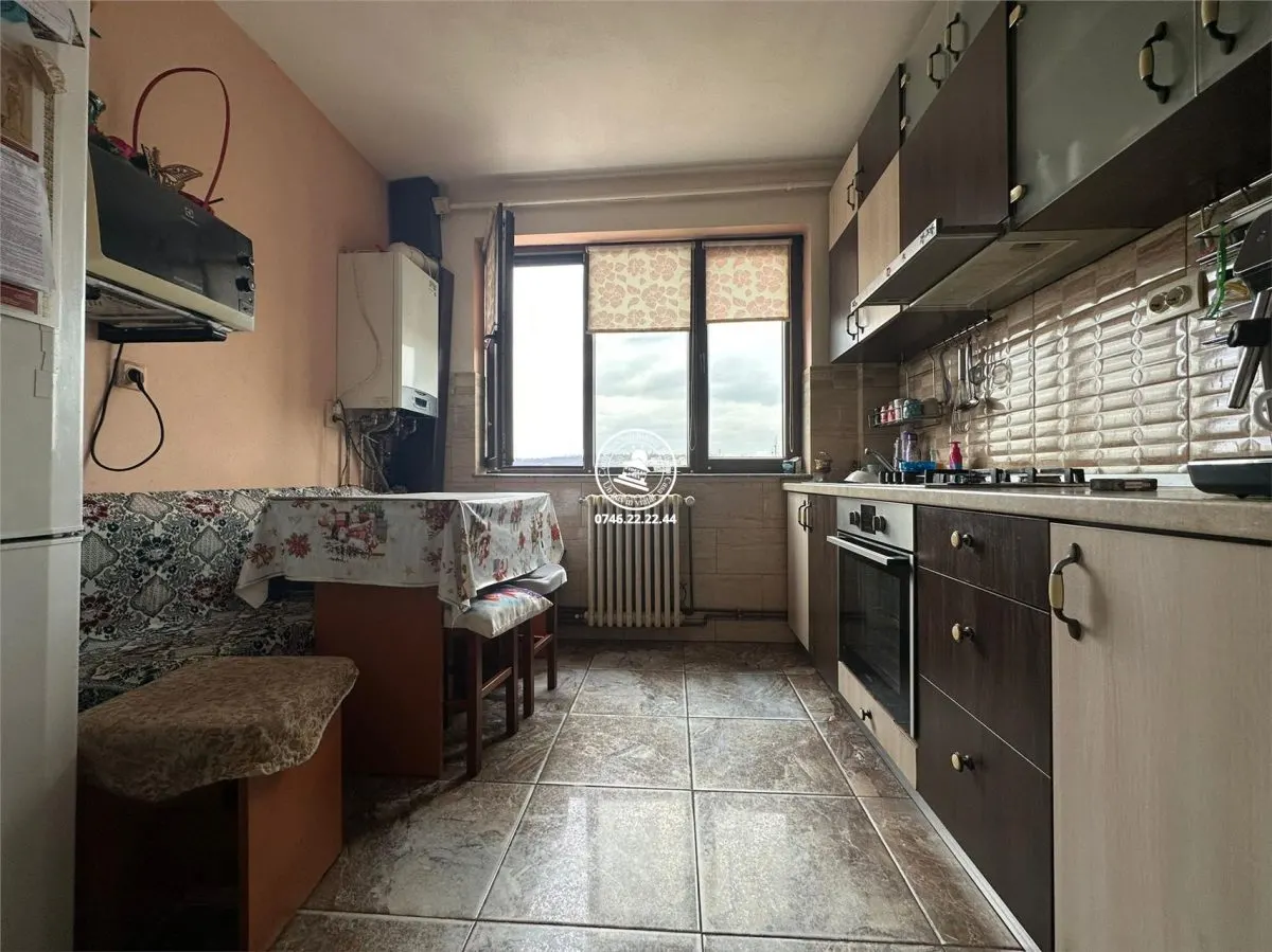 Apartament 3 camere, decomandat, de vanzare - Gara - foto 6