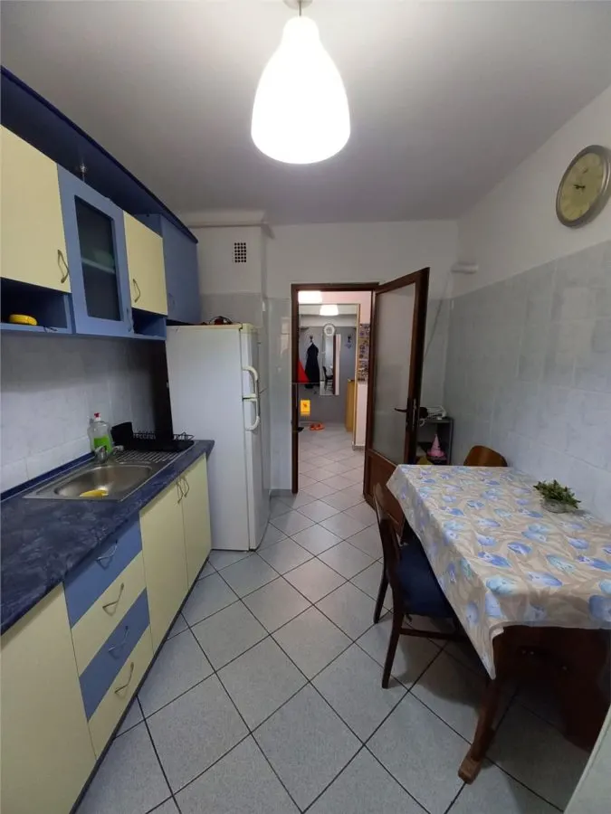 Apartament   4 camere zona Mihai Viteazul - foto 8