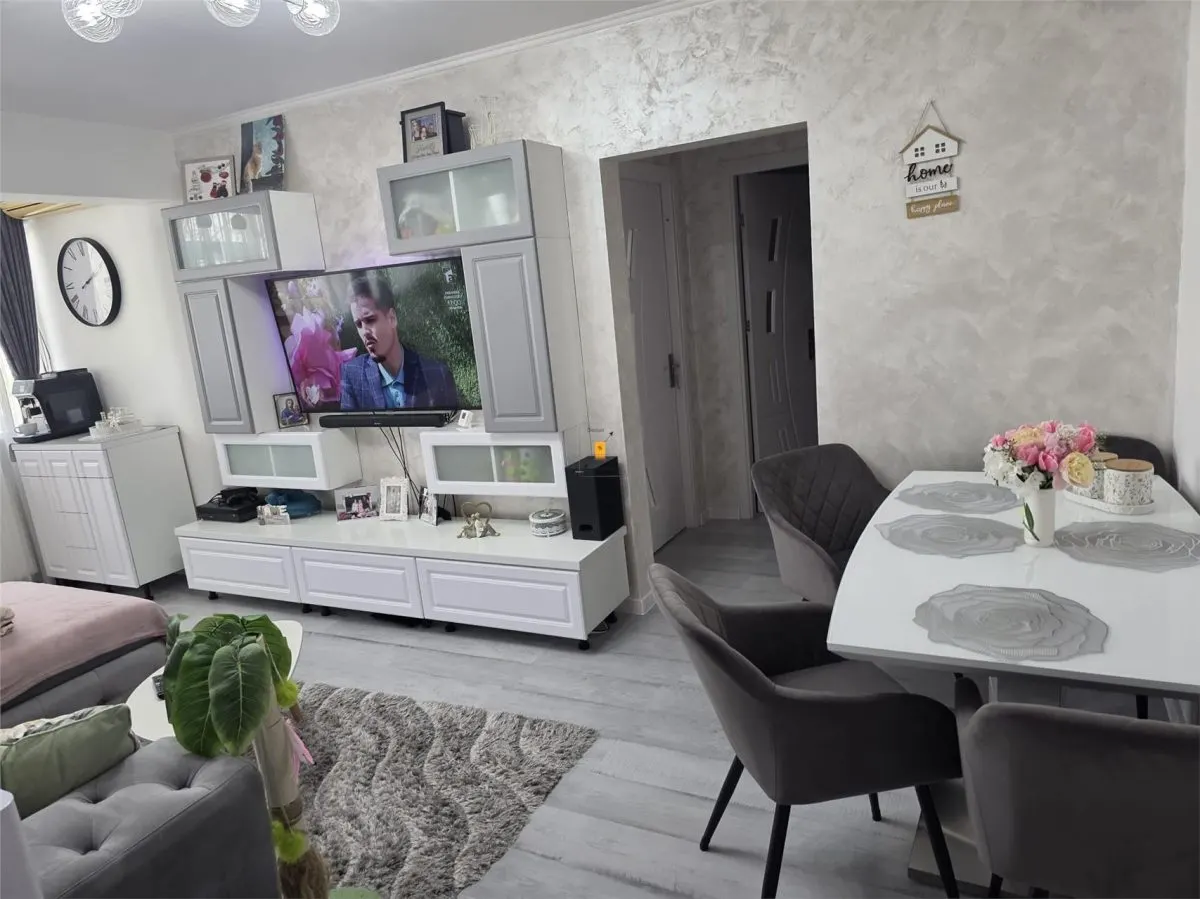 Apartament 3 camere zona Vest - foto 3