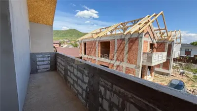 Case de vanzare, zona Branduselor - foto 15