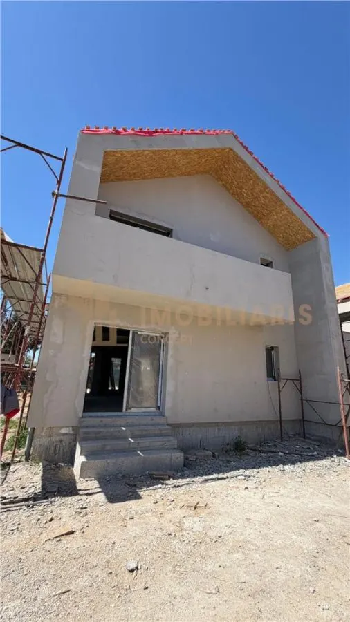 Case de vanzare, zona Branduselor - foto 18