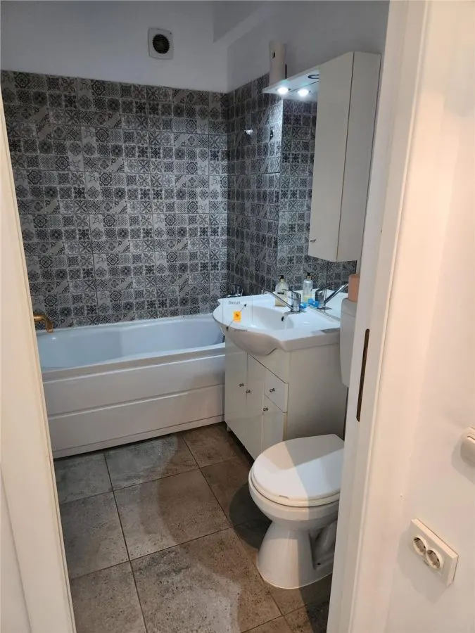 Apartament 2 camere zona Nord - foto 10