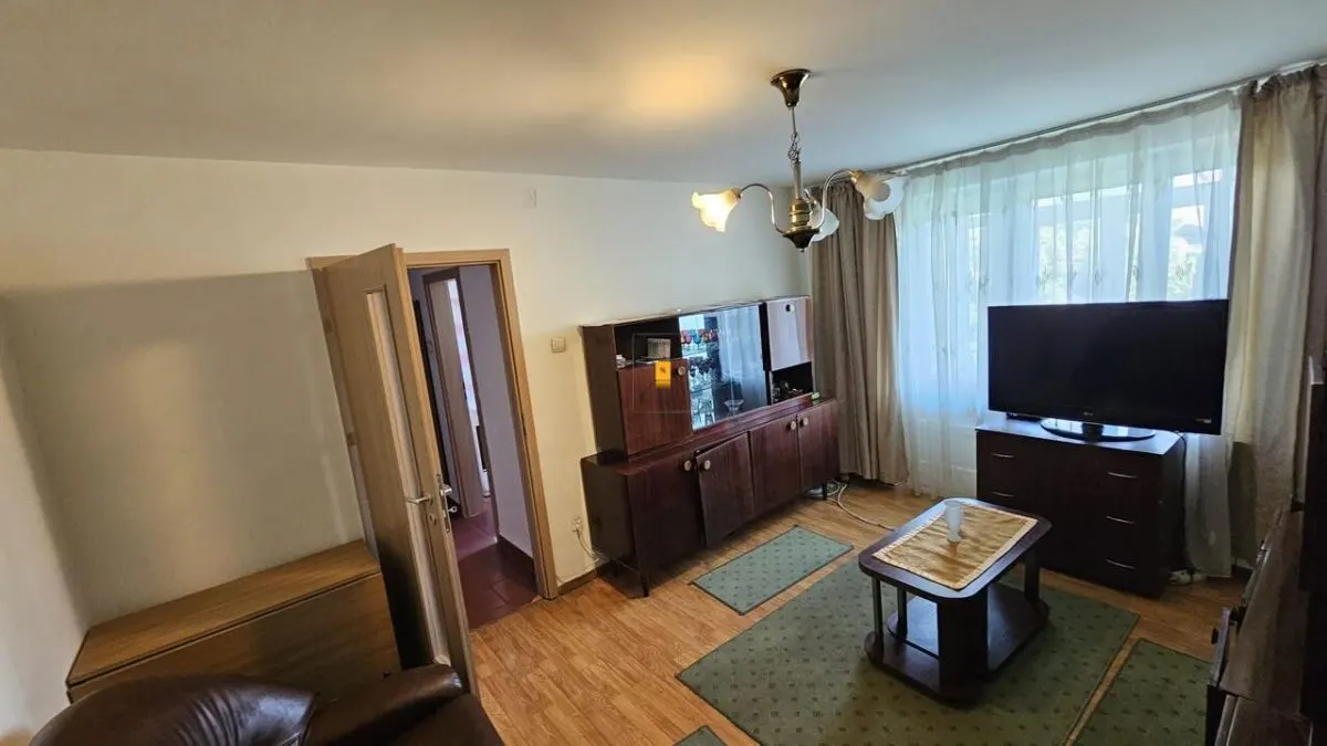 Apartament 3 camere zona Cina - foto 2