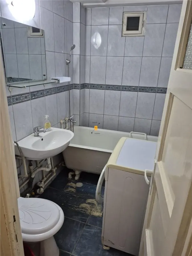 Apartament 3 camere zona Mall Mercur - foto 7