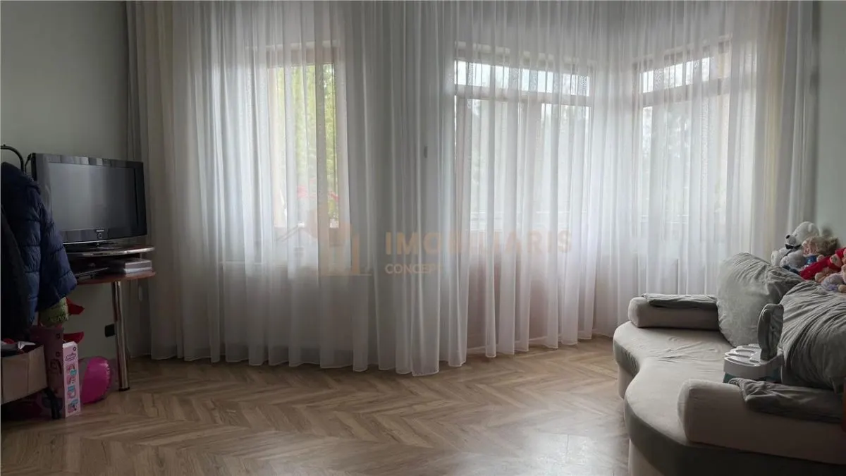 Casa individuala cu etaj zona Sanatatii - foto 11
