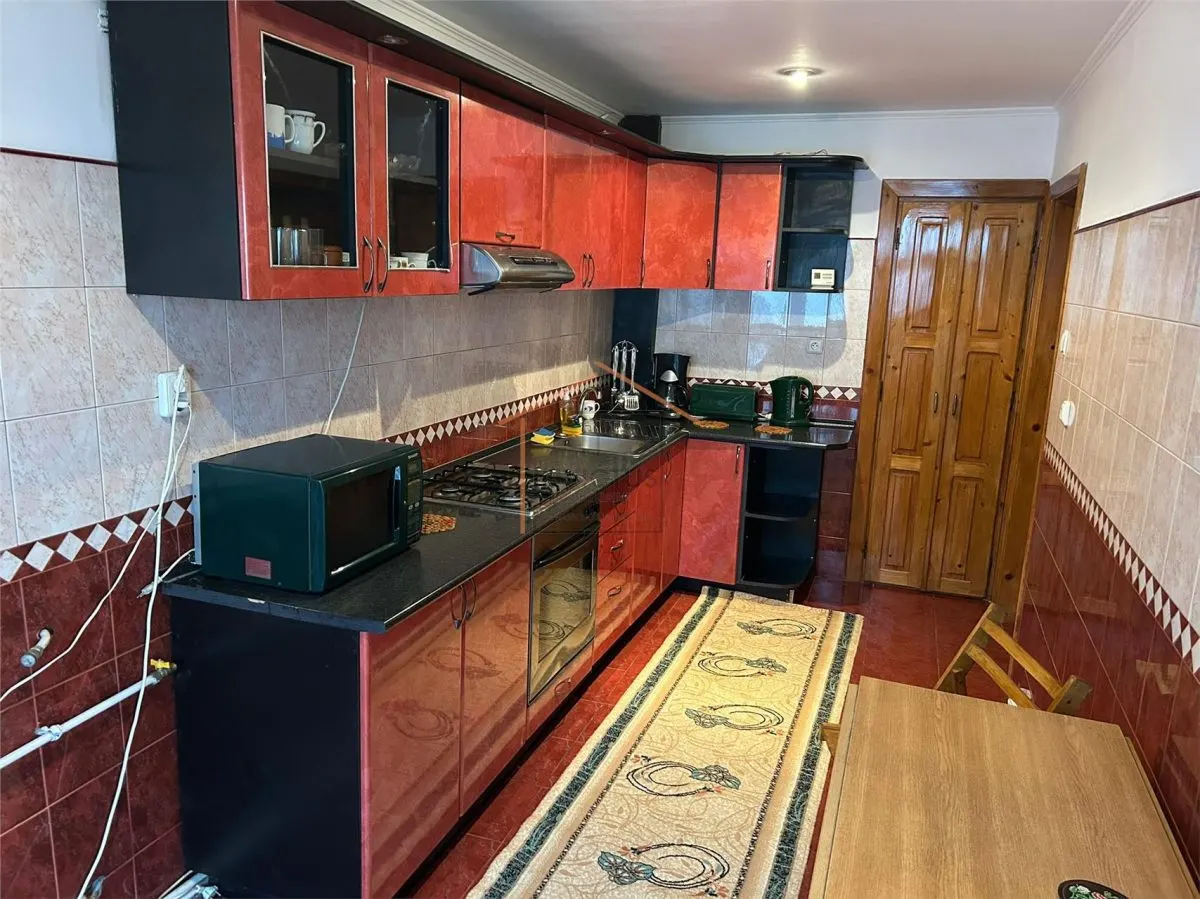 Apartament 3 camere de închiriat - foto 2