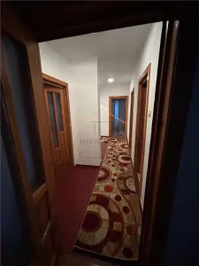 Apartament 3 camere de închiriat - foto 14