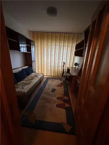 Apartament 3 camere de închiriat - foto 5