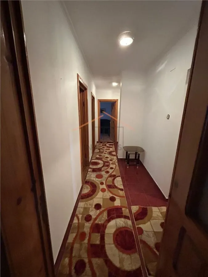 Apartament 3 camere de închiriat - foto 10
