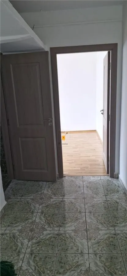 Apartament 2 camere zona Malu Rosu - foto 1