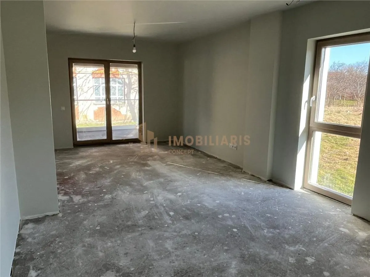 Apartament 2 camere partial finisat, zona Centrul Vechi - foto 1