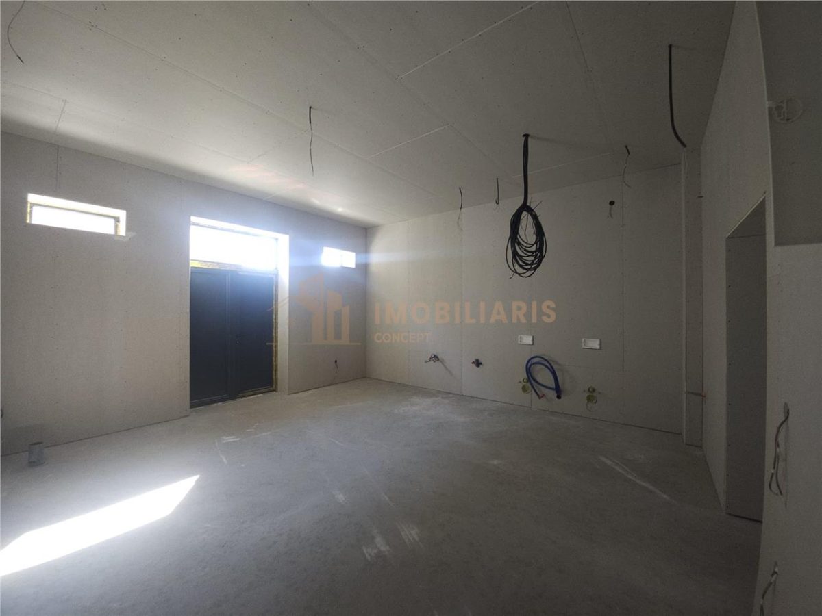 Spatiu comercial de inchiriat - zona Republicii - foto 5