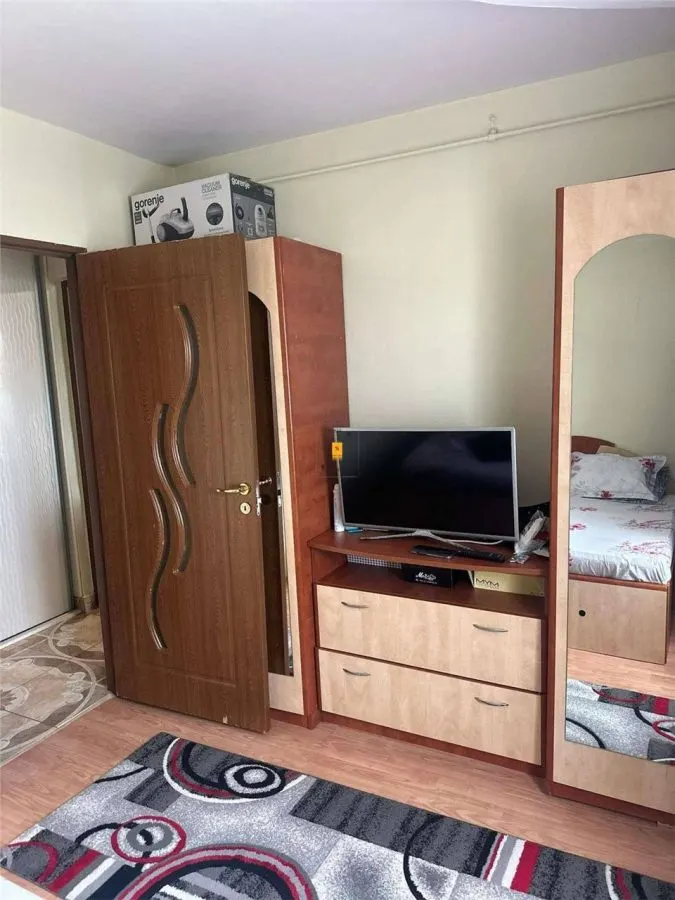 Apartament 2 camere zona Malu Rosu - foto 5