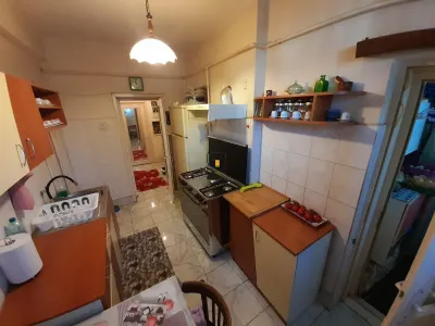 Apartament in vila zona centrala - foto 6