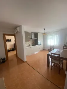 DOI STEJARI / APARTAMENT 3 CAMERE / CENTRALA / BALCON - foto 2