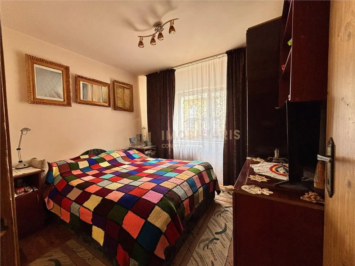 Spatiu comercial la inchiriat - foto 2