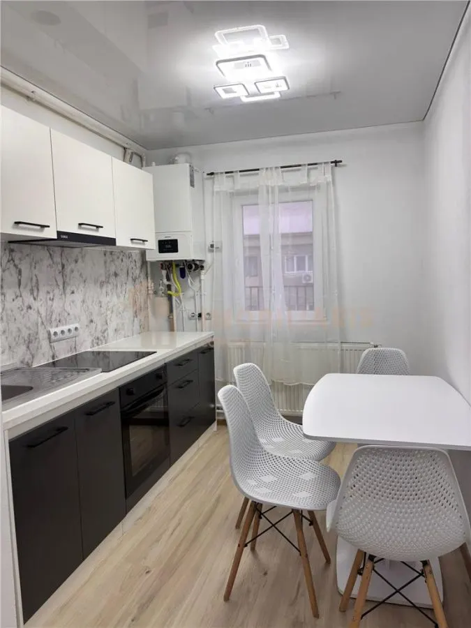 Chirie apartament 3 camere partial mobilat - foto 1