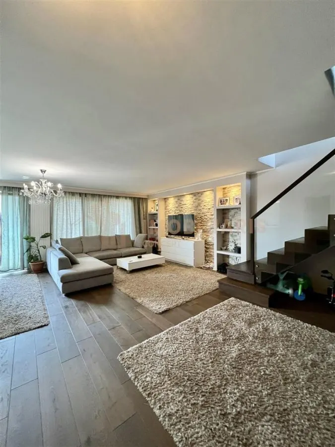 Penthouse de vanzare, zona Hotel Europa - foto 2
