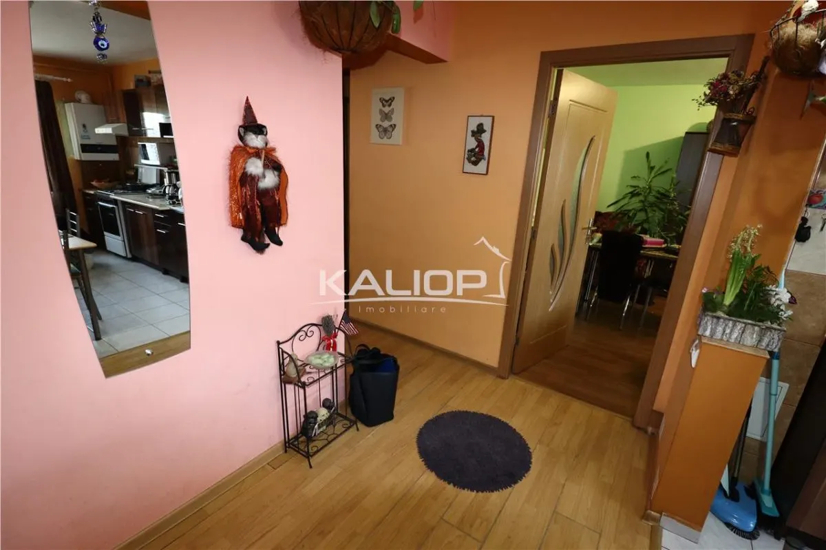 Apartament 3 camere | Mobilat | Intre Lacuri | zona Muresului - foto 2