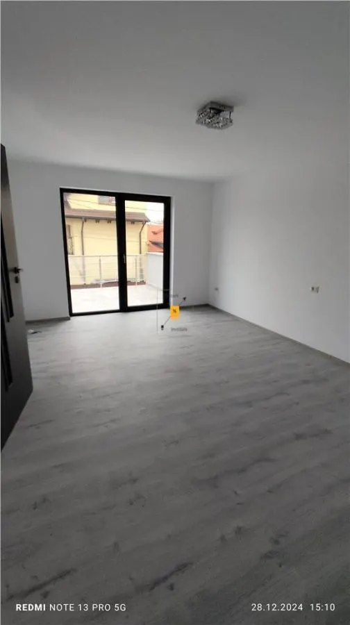 Vila zona Piata Mihai Viteazul - foto 12