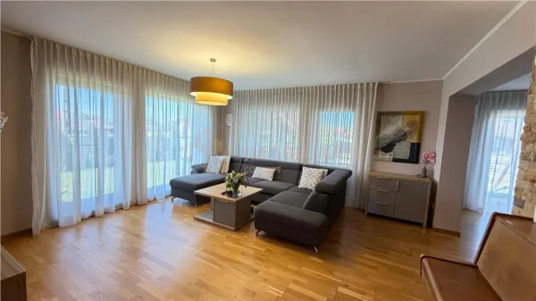 Casă 7 camere Satu Nou de Jos - poza 3