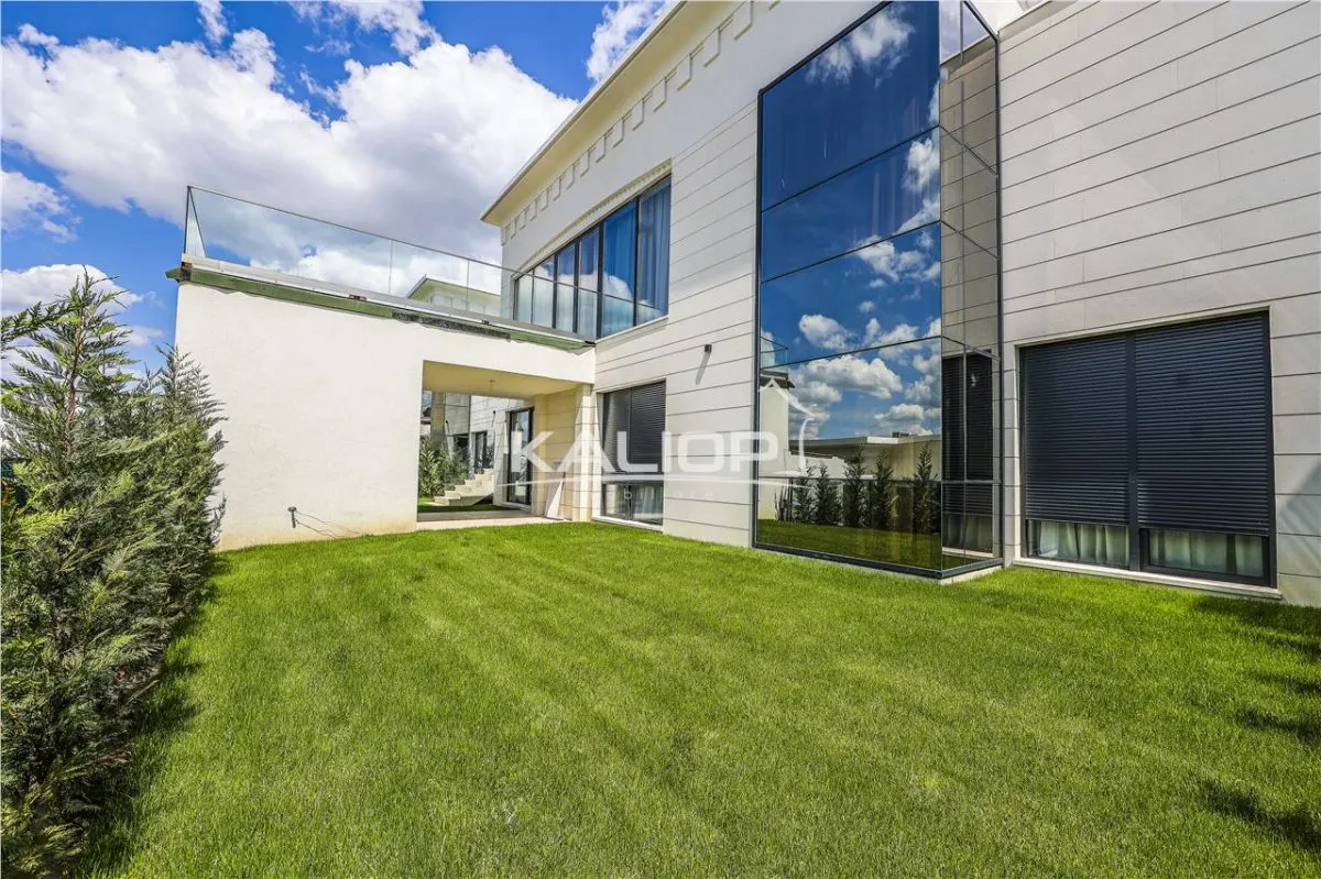 Vila de lux | 5 camere | acces la piscina si facilitati premium | Borhanci - foto 1