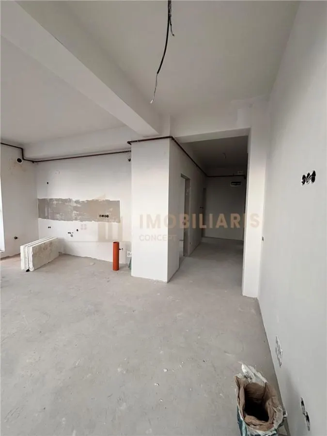 Apartament 3 camere bloc nou - foto 2