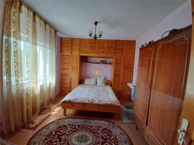 Casa zona Traian-Malu Rosu - foto 3