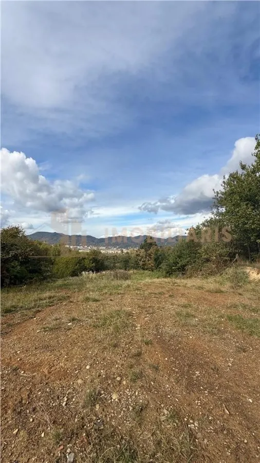 Teren intravilan 16 ari, zona Castel Transilvania - foto 1