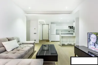 Apartament de lux cu 2 camere de vanzare in Cortina Residence I parcare inclusa - Bucuresti