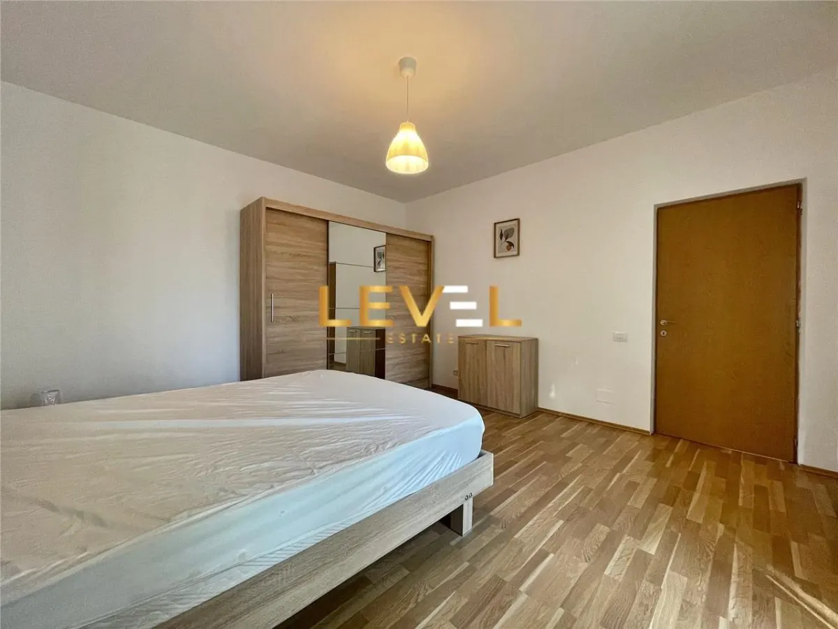 Vila cu 5 camere cu 5000 mp gradina si casa de oaspeti - foto 21