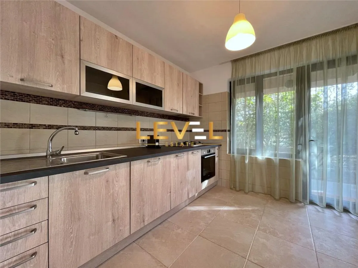 Vila cu 5 camere cu 5000 mp gradina si casa de oaspeti - foto 10