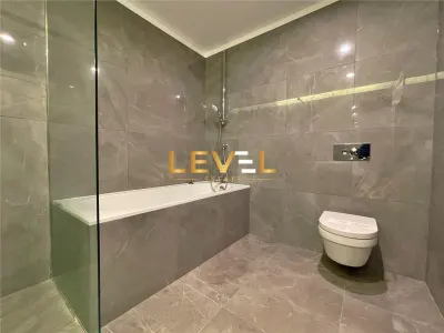 [VIDEO] 4 Room Apartment - 131 SQM Usable Area - One Herastrau Plaza - foto 12