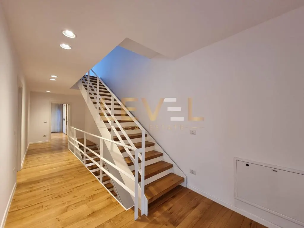 [VIDEO] Vila ultramoderna cu 5 camere cu curte libera 187 mp - Pipera - foto 8
