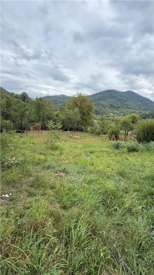 Teren intravilan 1144 mp, zona Frumusaua - foto 1