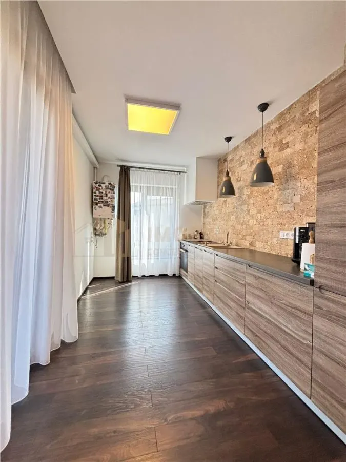 Apartament 3 camere-Tautii Magheraus - foto 4