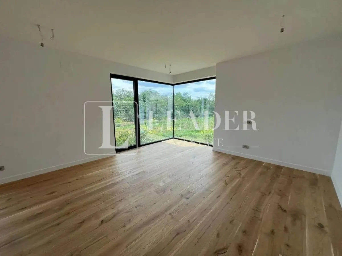 Vila moderna de inchiriat in Tunari - foto 10